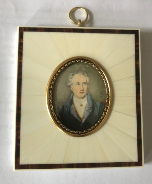 Mammut-Elfenbein Miniatur Bildgröße 4x5 cm außen 9x10 cm