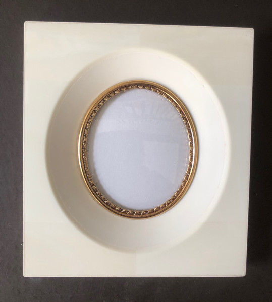 Miniatur/Foto-Rahmen mit Mammut-Elfenbein belegt Bildgröße 5x6 cm auß.11,5x10,5cm